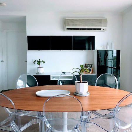 Staying Places - The Avenue Canberra Bagian luar foto