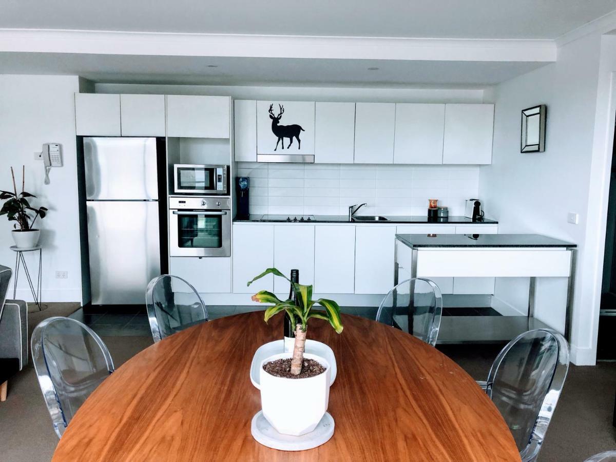 Staying Places - The Avenue Canberra Bagian luar foto