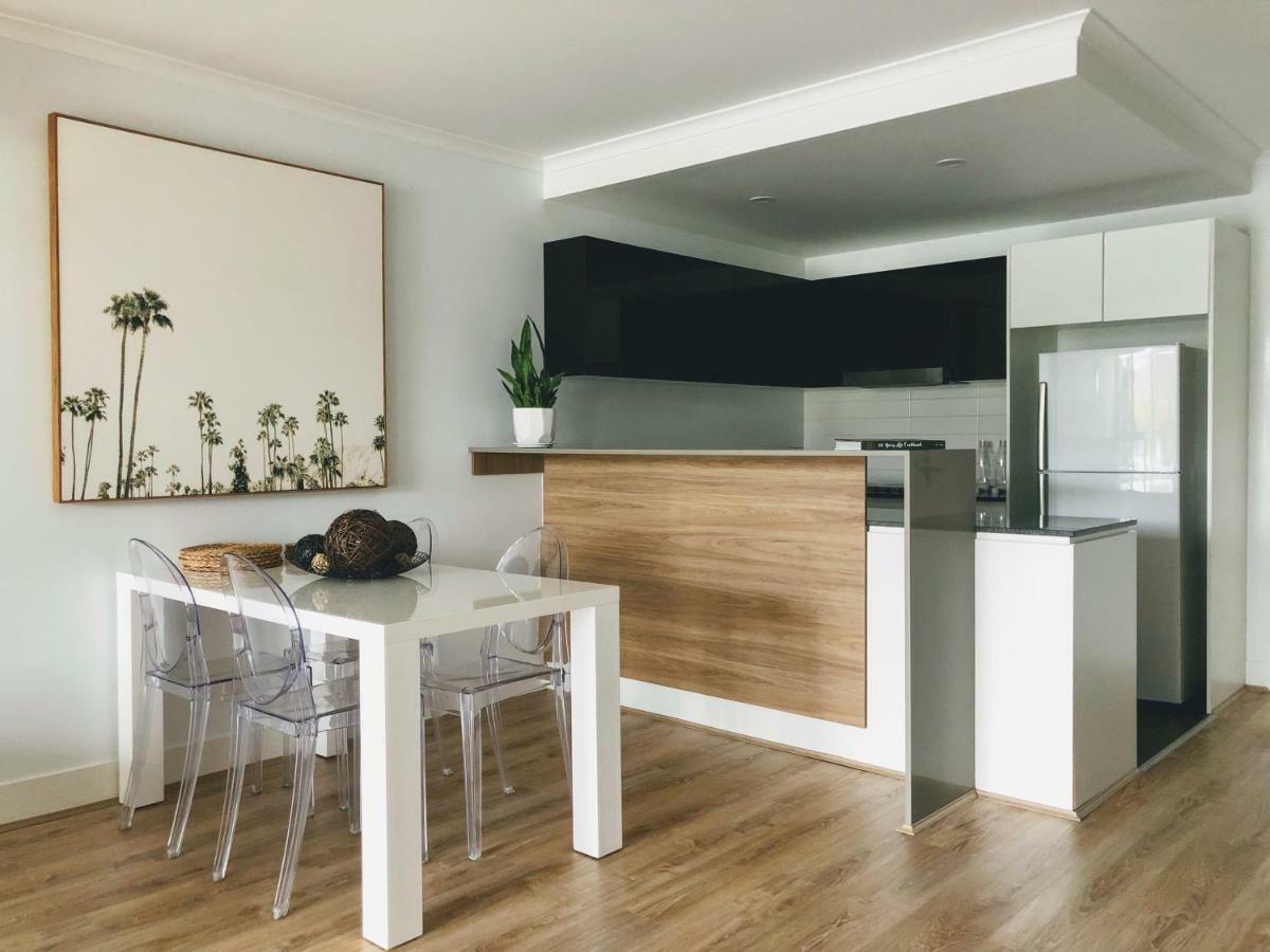 Staying Places - The Avenue Canberra Bagian luar foto