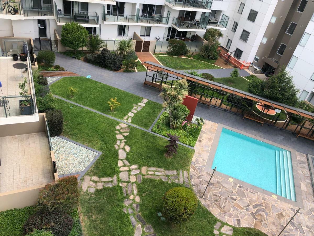 Staying Places - The Avenue Canberra Bagian luar foto