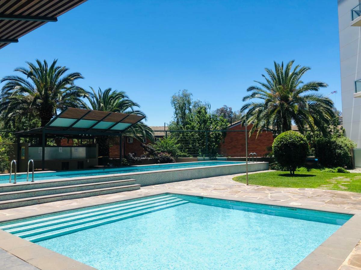 Staying Places - The Avenue Canberra Bagian luar foto