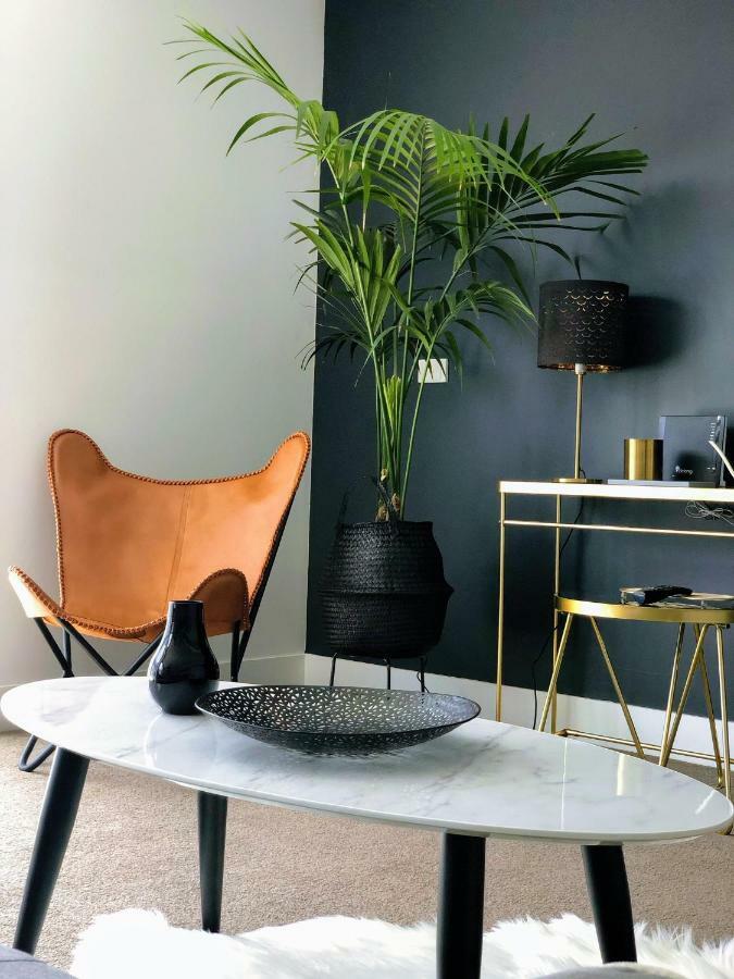 Staying Places - The Avenue Canberra Bagian luar foto